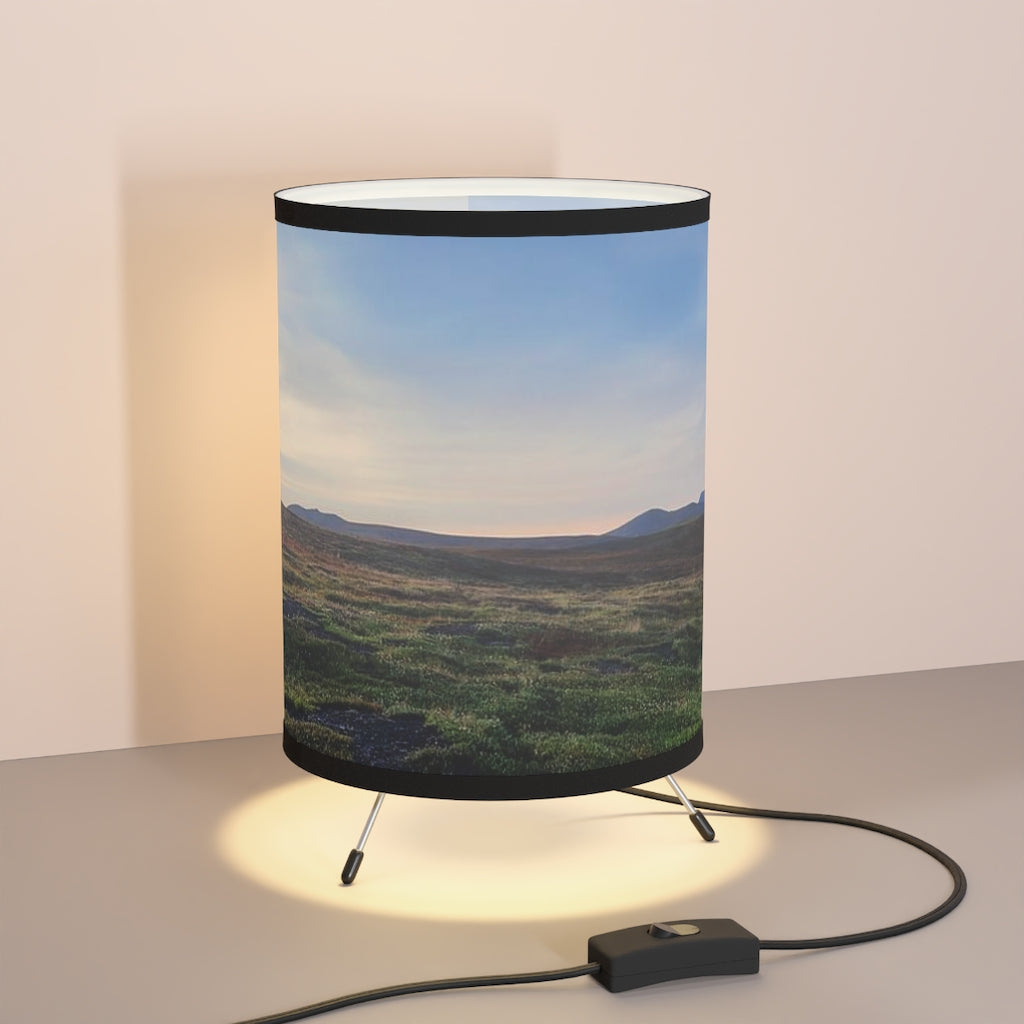 Alaskan Tundra Tripod Lamp